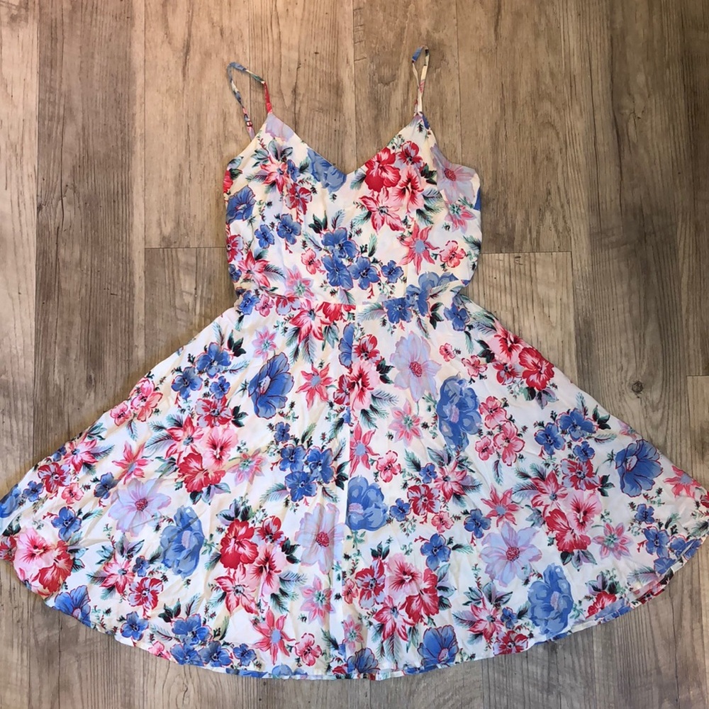 GAP FLORAL SPRINGTIME DRESS SIZE SMALL